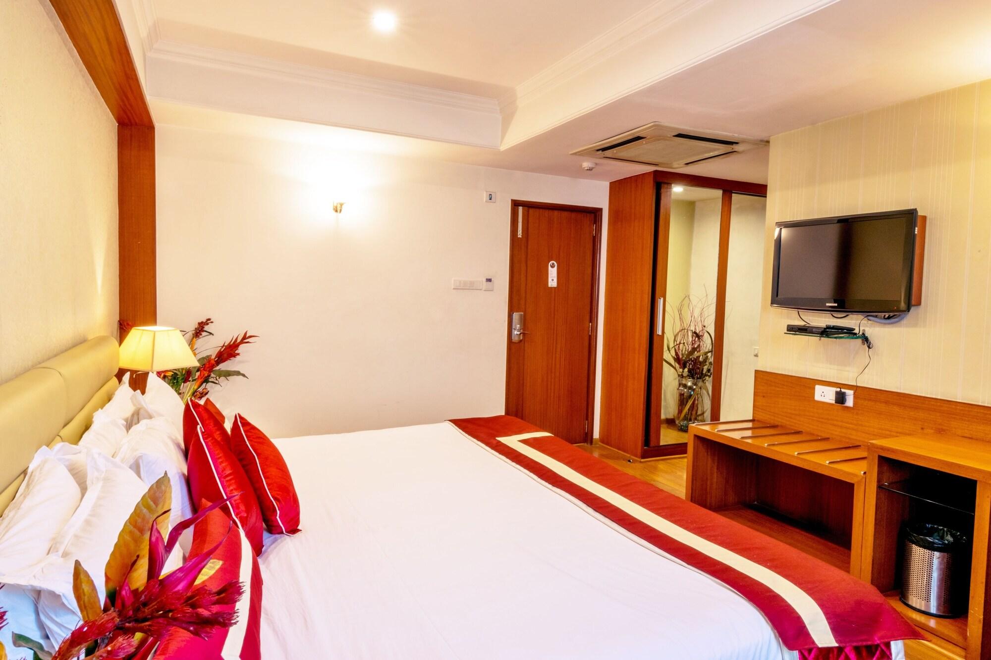 Octave Suites - Residency Rd Bangalore Exteriör bild