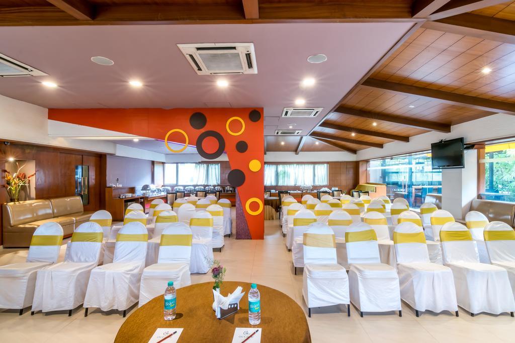 Octave Suites - Residency Rd Bangalore Exteriör bild