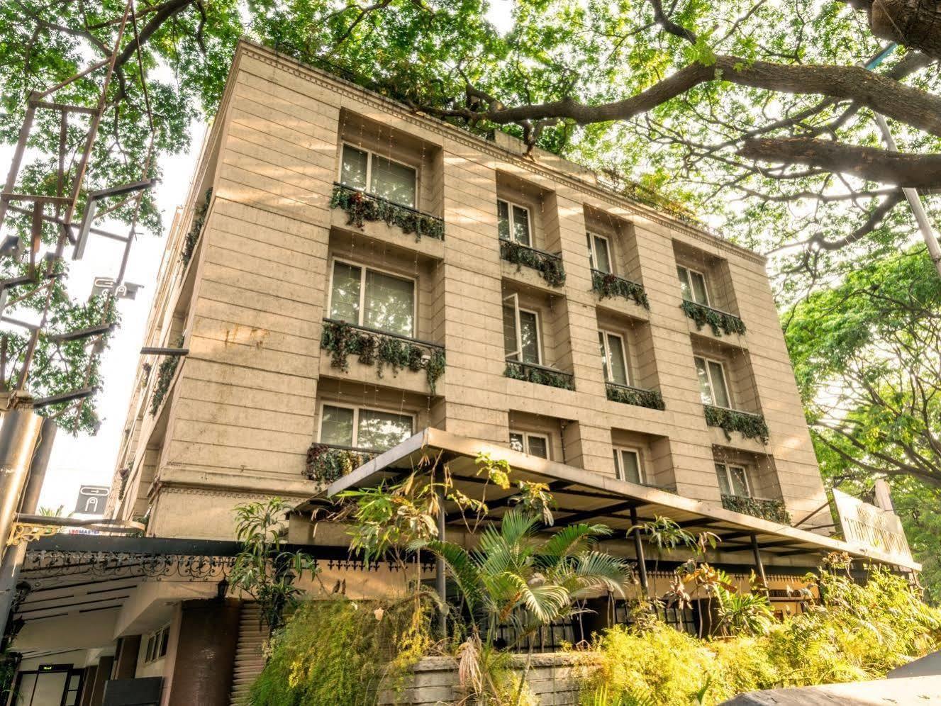 Octave Suites - Residency Rd Bangalore Exteriör bild