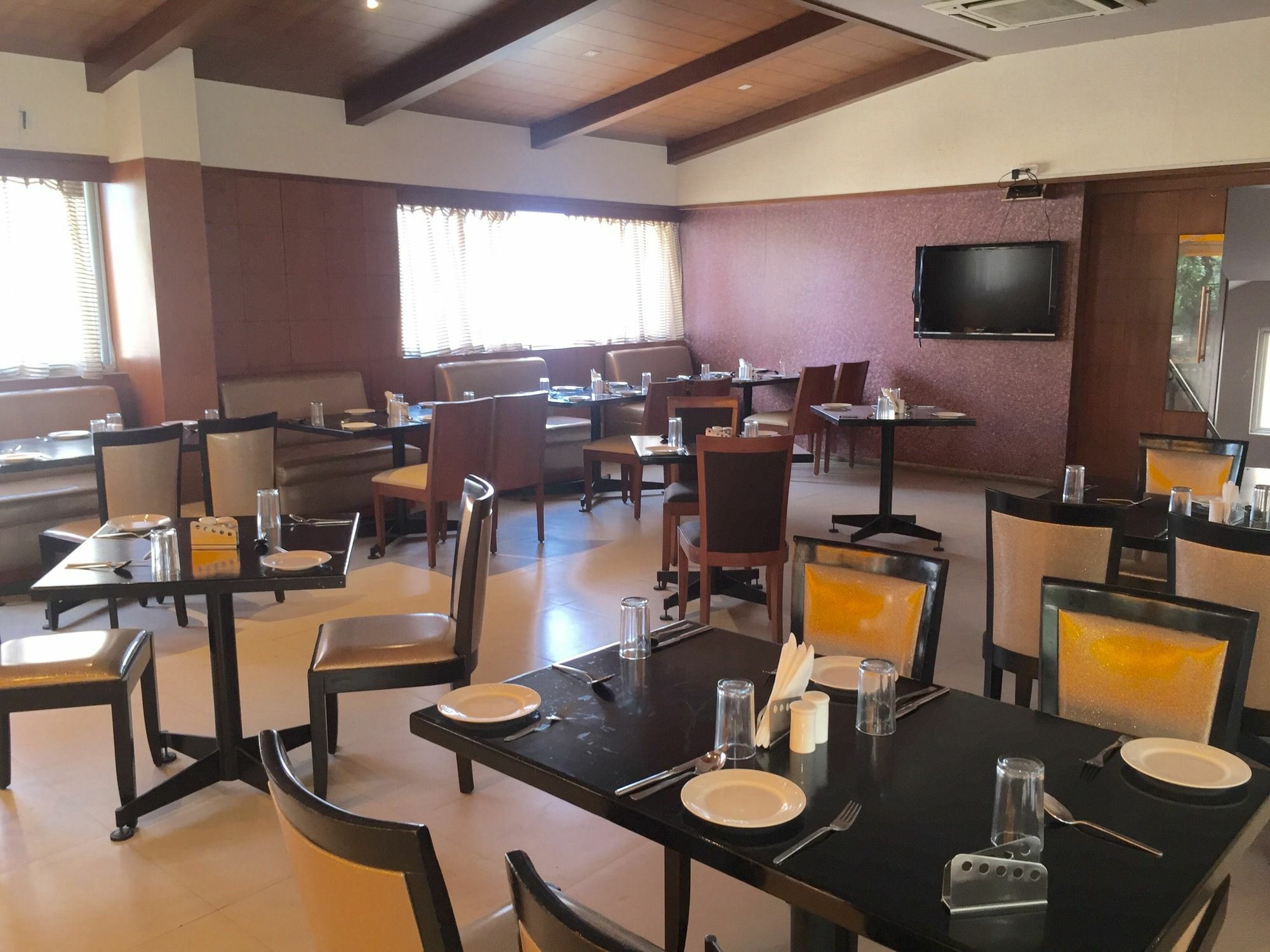 Octave Suites - Residency Rd Bangalore Exteriör bild