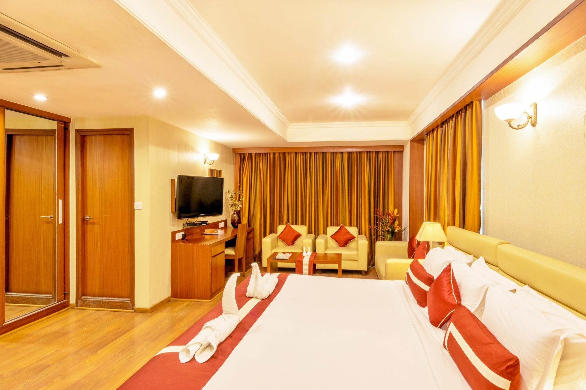 Octave Suites - Residency Rd Bangalore Exteriör bild